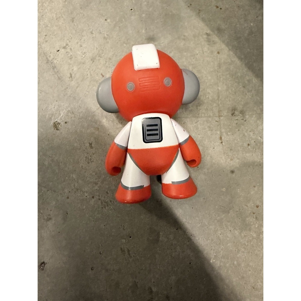 Kidrobot Capcom Mega Man Crash Man Vinyl Figure Red Robot Collectible - Picture 2 of 4